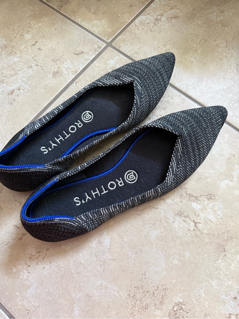 Rothy's Size 7 Pointed Knit Flats in Black & Blue Trim